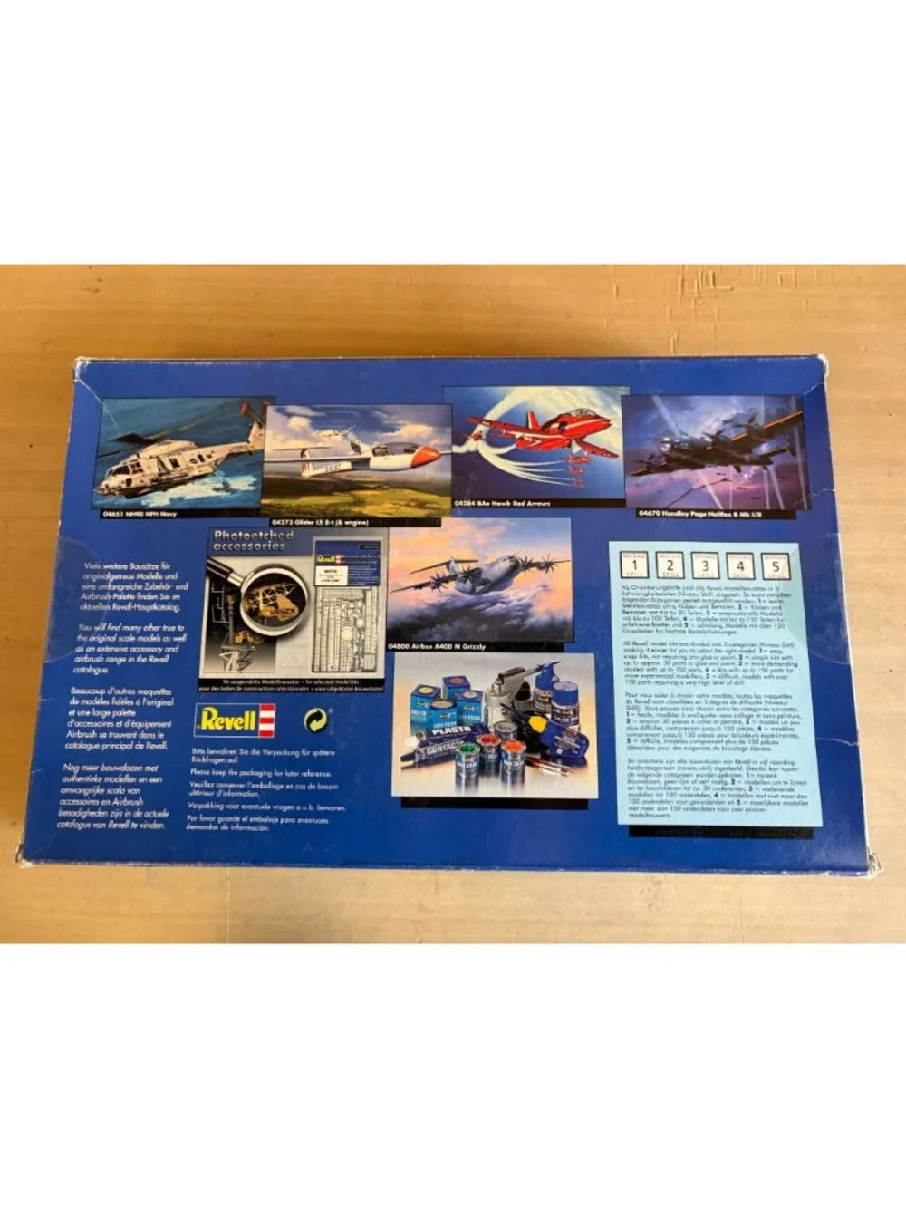 Revell 04898 Westland Wessex HAS Mk.3 1:48 Scale Royal Navy Helicopter Model Kit